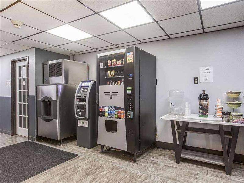 Quality Inn Atlanta Airport-Central College Park Екстер'єр фото