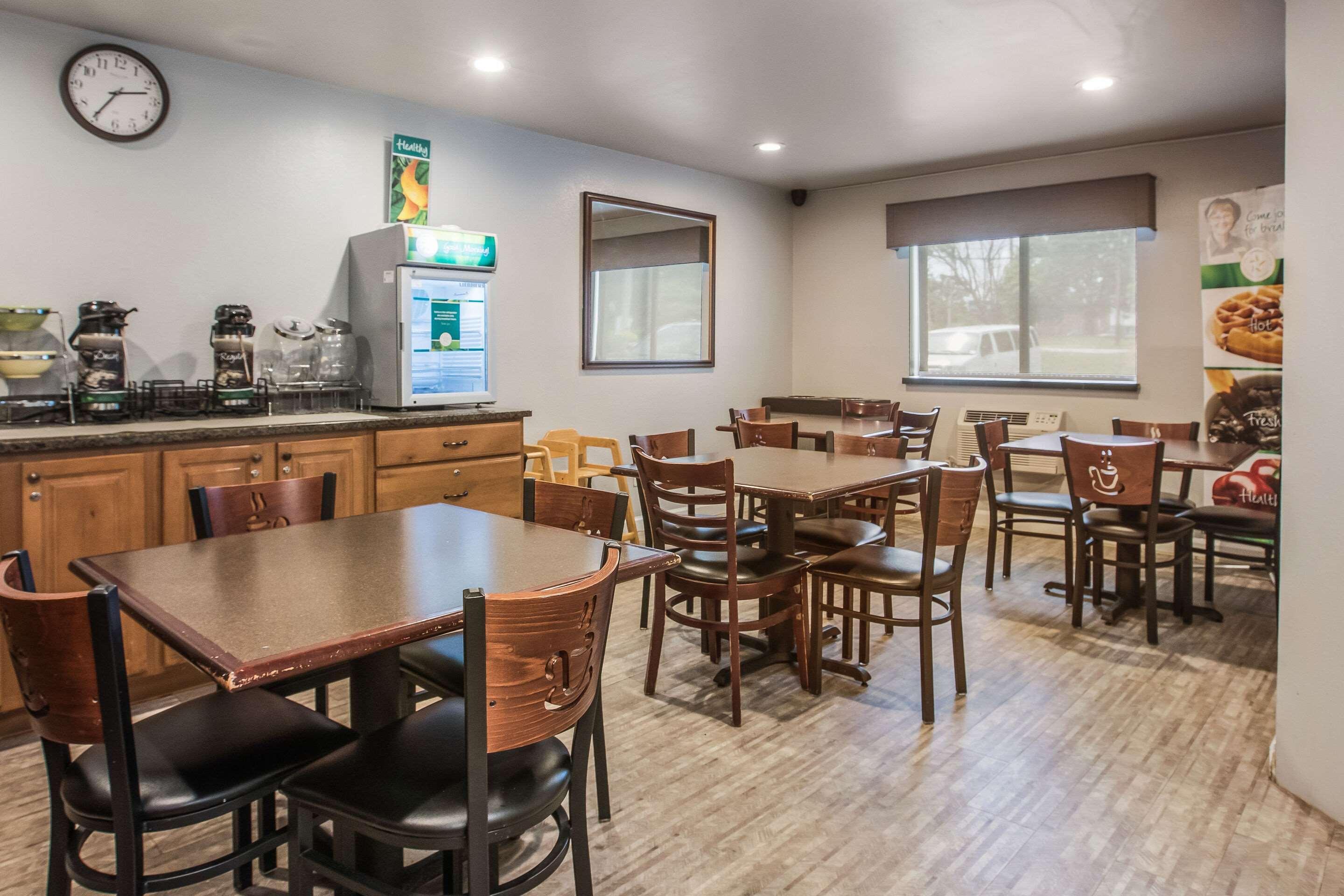 Quality Inn Atlanta Airport-Central College Park Екстер'єр фото