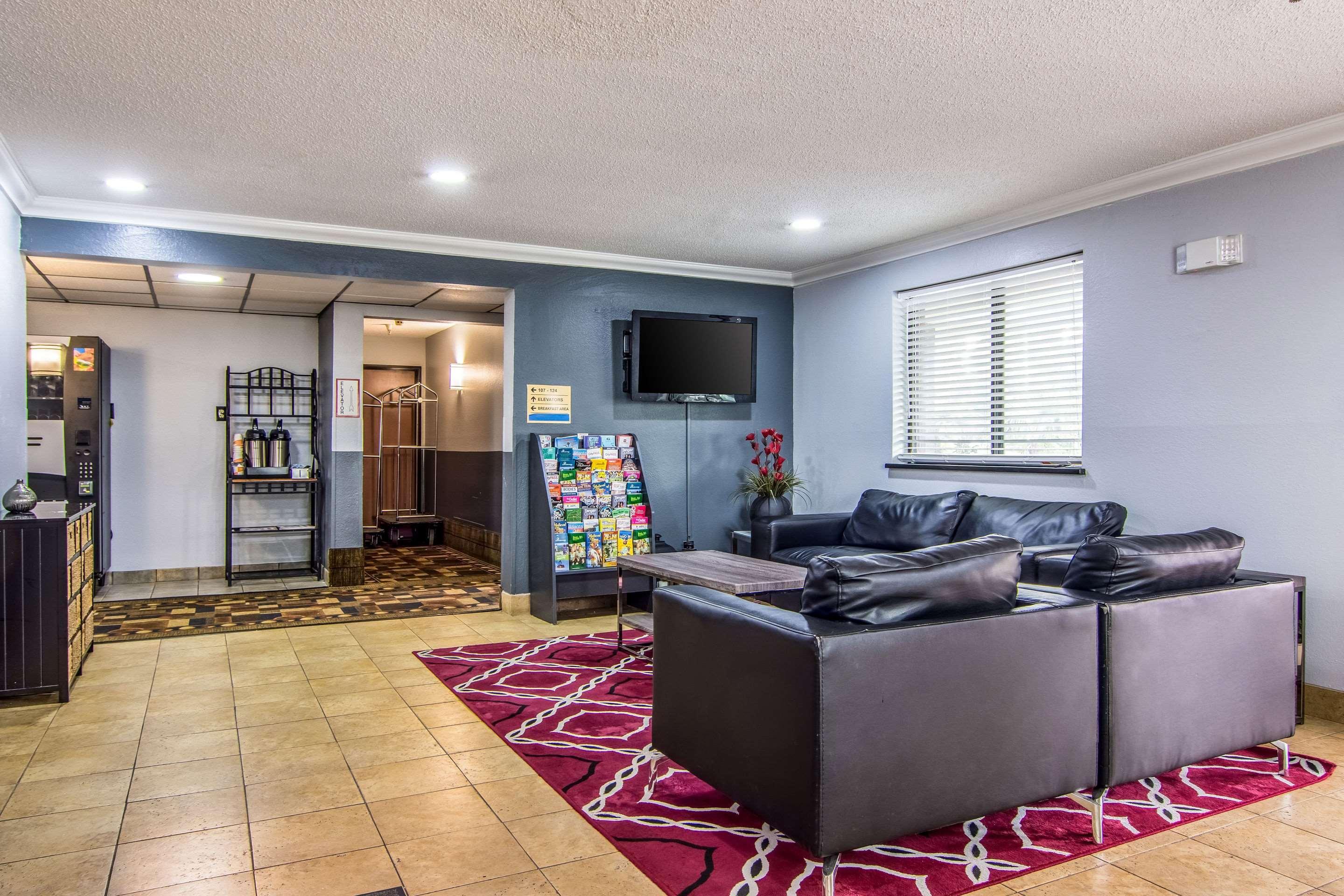 Quality Inn Atlanta Airport-Central College Park Екстер'єр фото