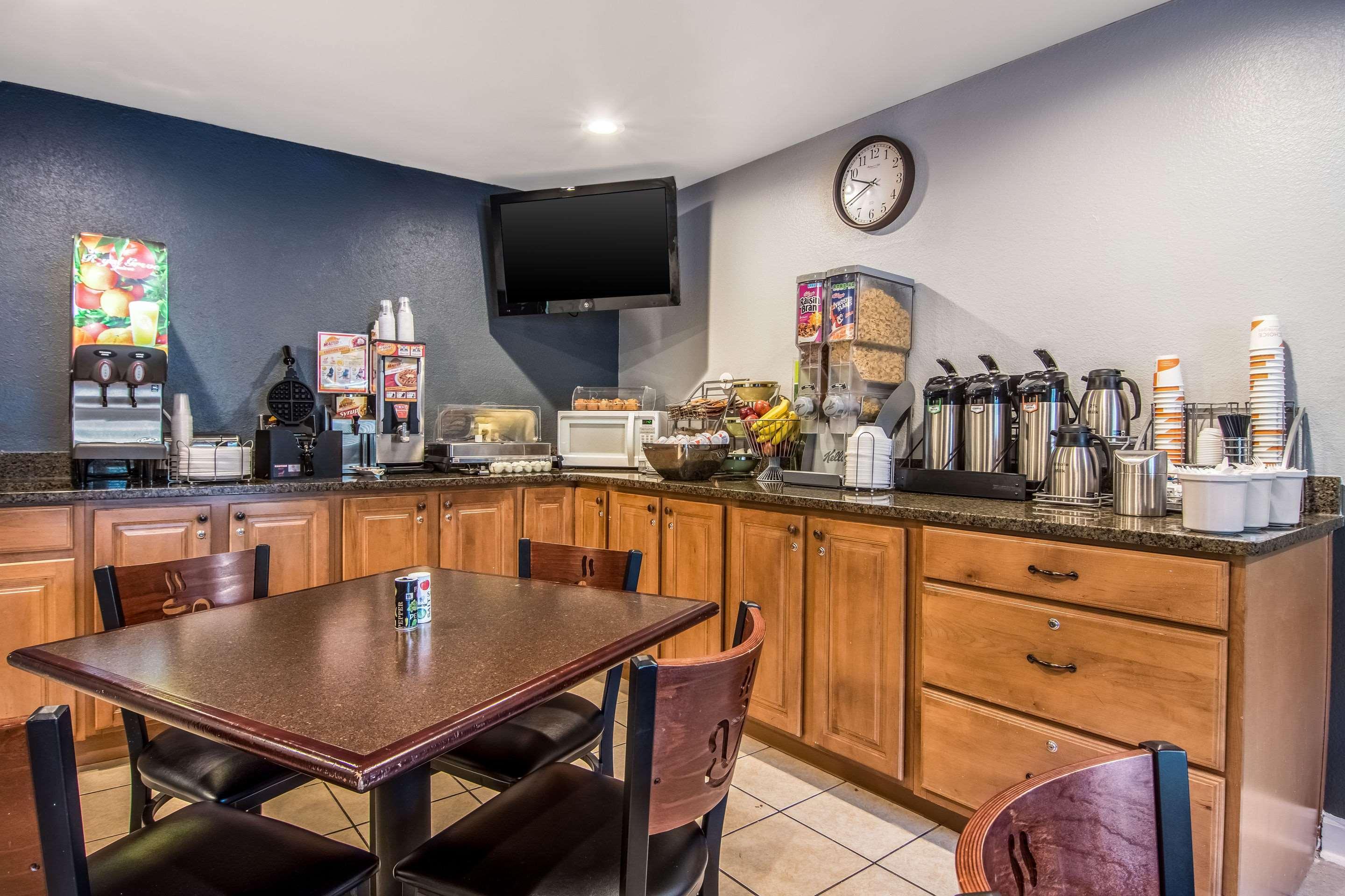 Quality Inn Atlanta Airport-Central College Park Екстер'єр фото