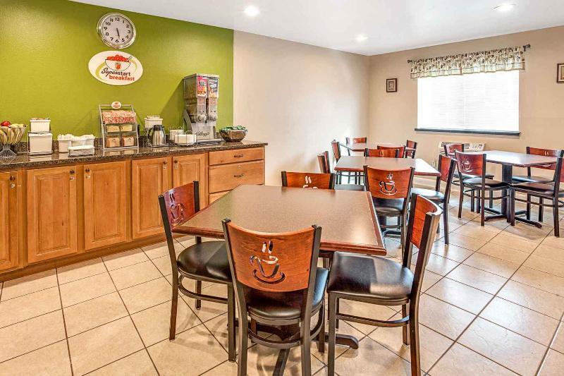 Quality Inn Atlanta Airport-Central College Park Екстер'єр фото